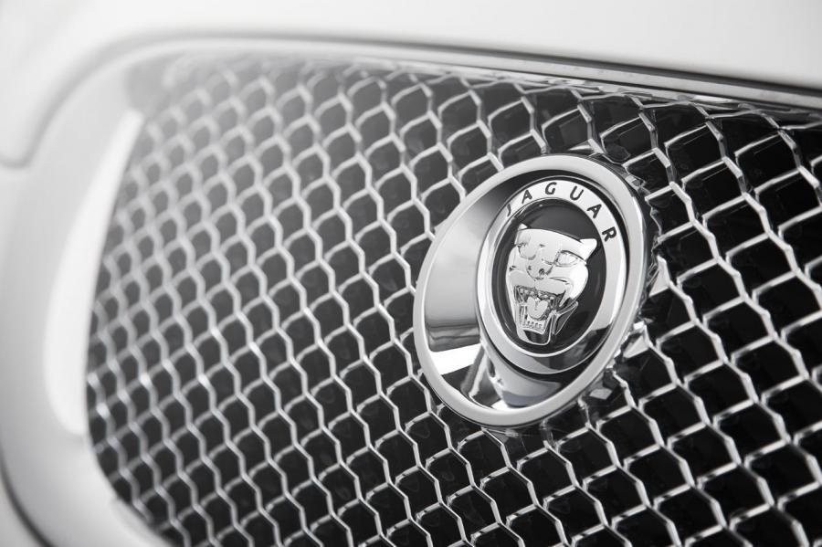  Jaguar XFR 2009 года  (фото 104 из 141)